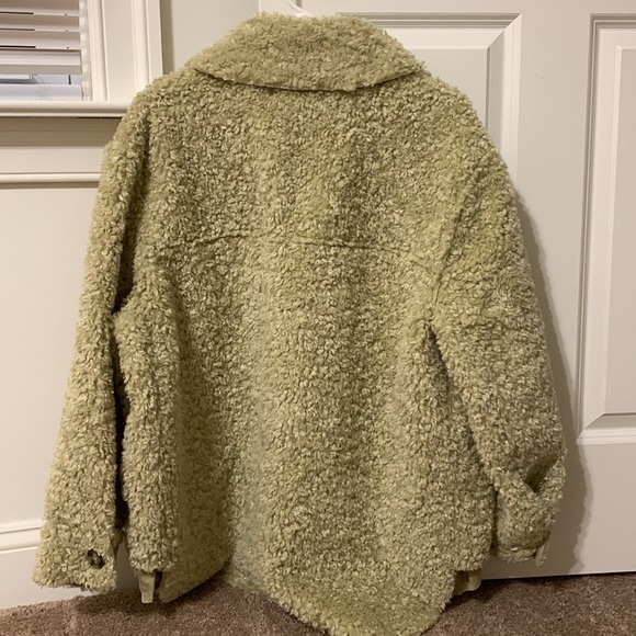 Green faux shearling jacket from Forever 21 - Picture 5 of 5